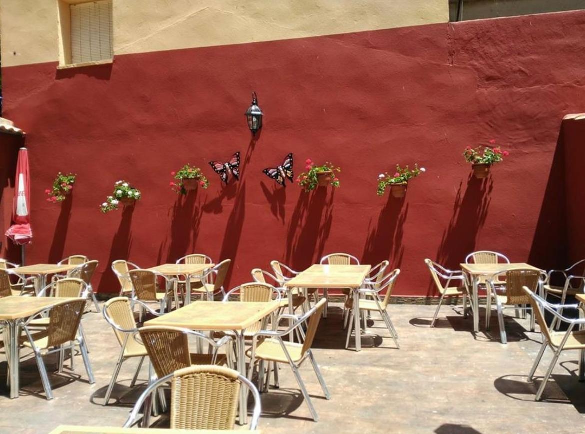 Hostal Restaurante Morote Cano Lezuza Exterior photo